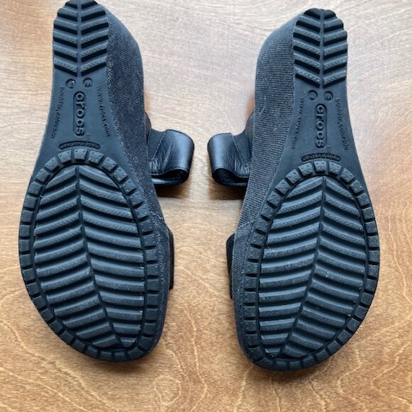 Crocs A-Leigh 2 Strap Wedge Sandals 202531 - Picture 2 of 4